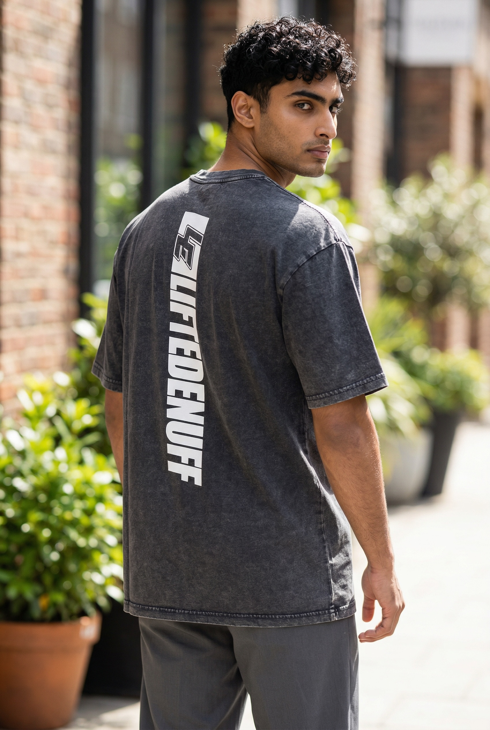 LE Washed Tee Shirt